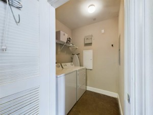 Apartments in Baton Rouge - Two Bedroom Apartment - Cameron - Laundry Room  